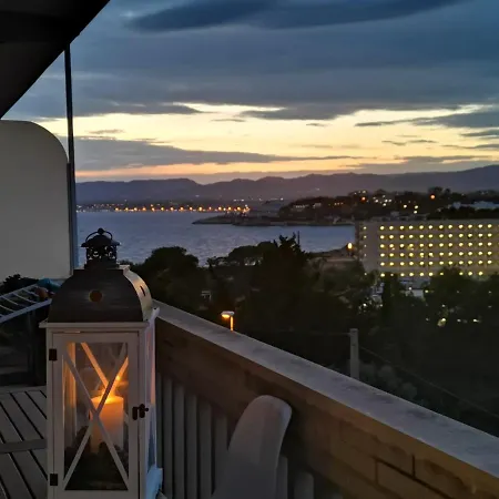 Apartment Excellent Sea View, Free Parking, Wifi *